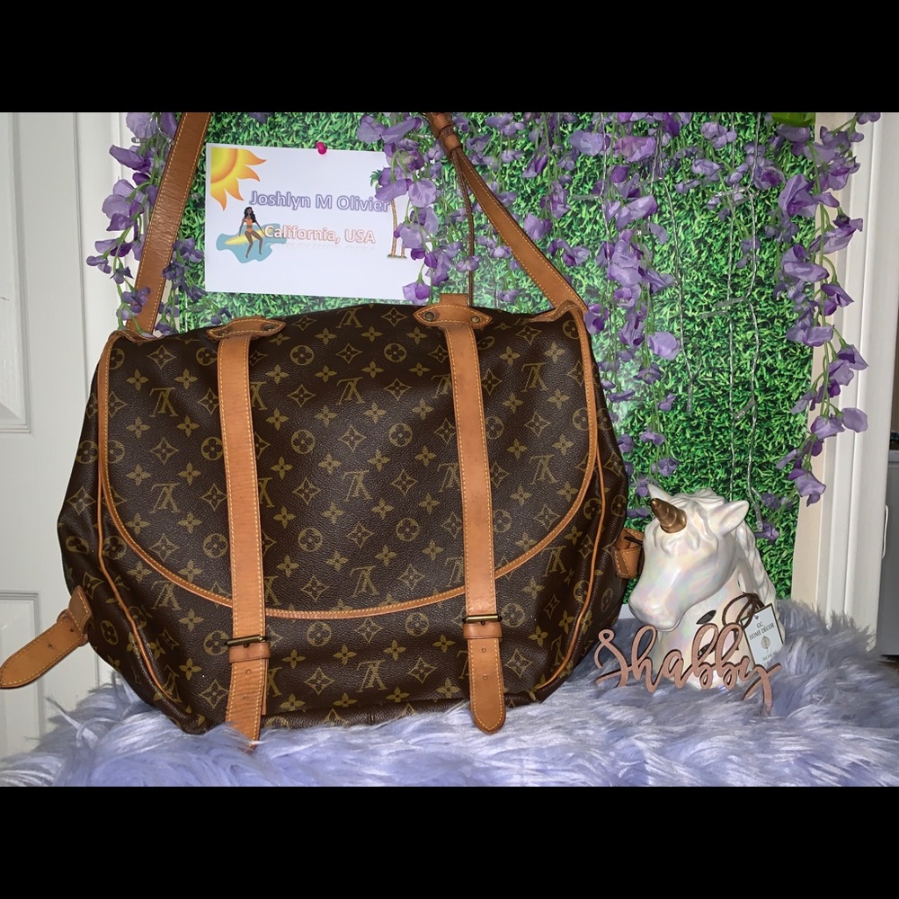 Louis Vuitton Saumur 43